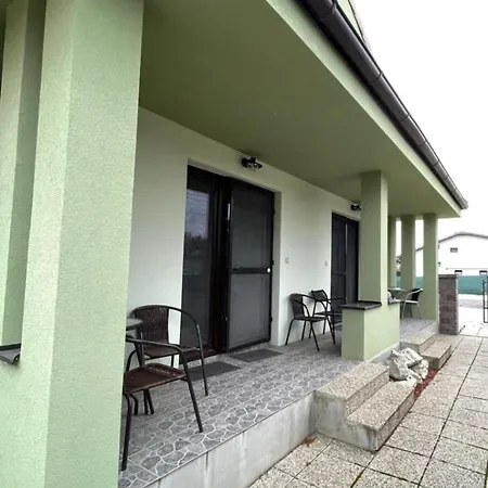 Iveta Homestay